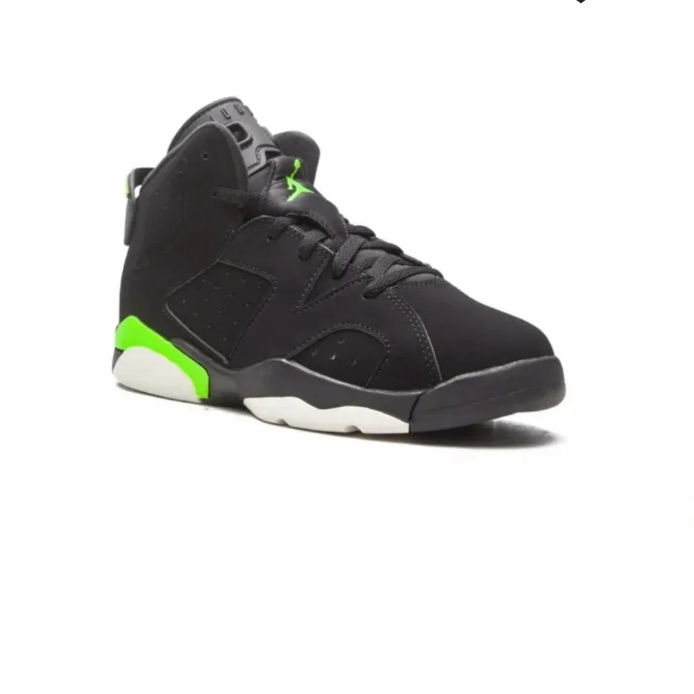 Jordan Retro 6 Kids Sneakers Black and Neon Green